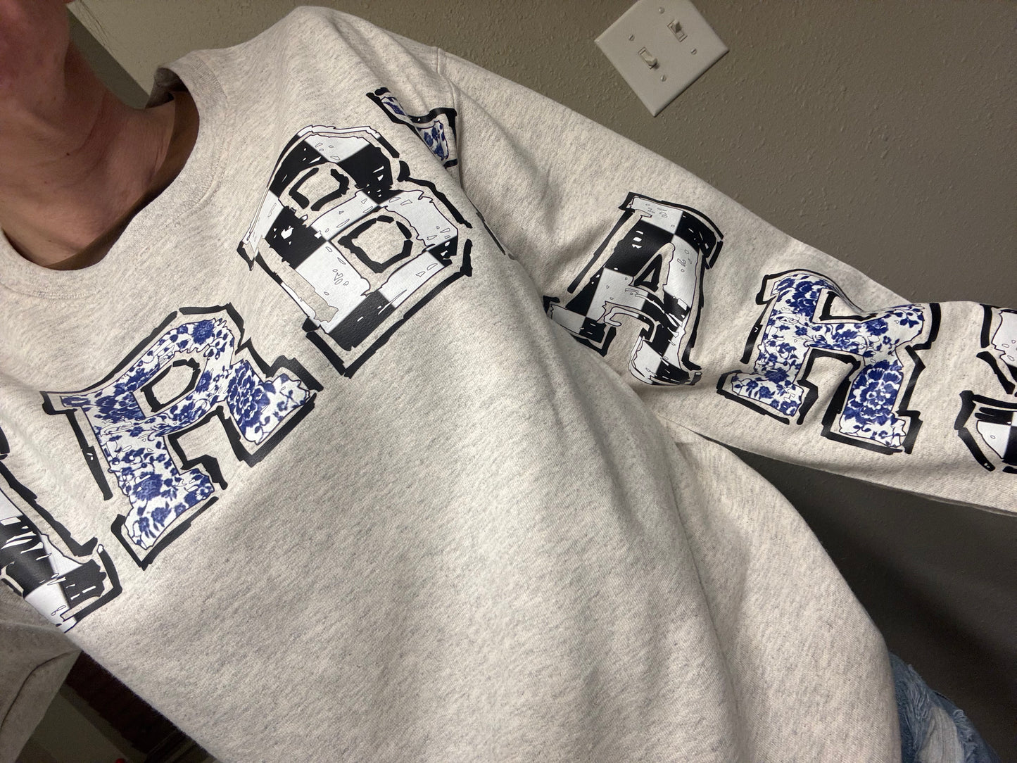 Polar Bears sleeve sweatshirt
