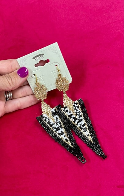 Seed Bead Triangular Earring (3 colors)
