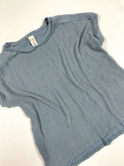 Blue ribbed tee